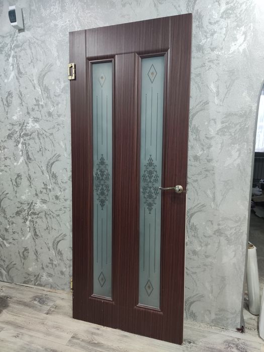 Дверь межкомнатная б.у