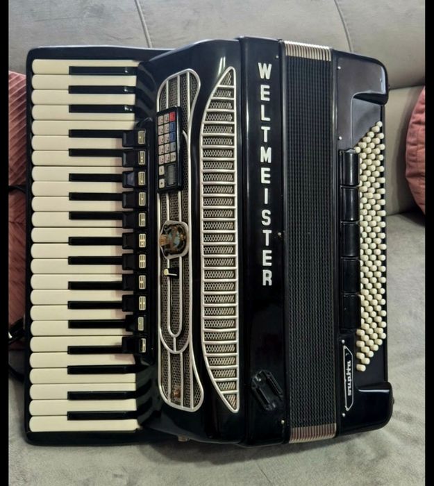 Acordeon Weltmeister Supita Seria 11000 Midi