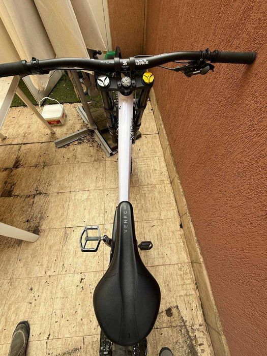 Продавам Колело CUBE Планинско колело cube two15_race