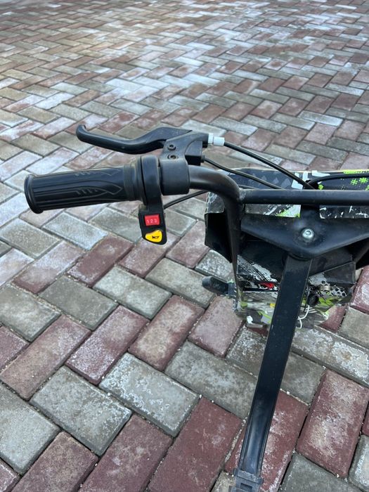 Продам  детский электроскутер