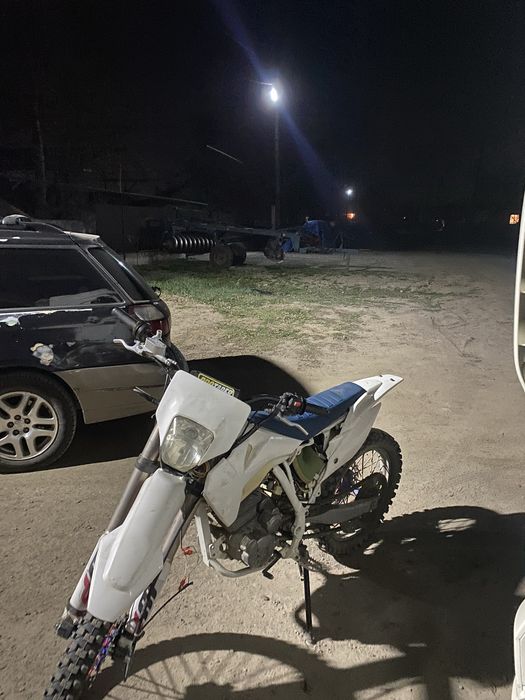 Продам эндуро 250