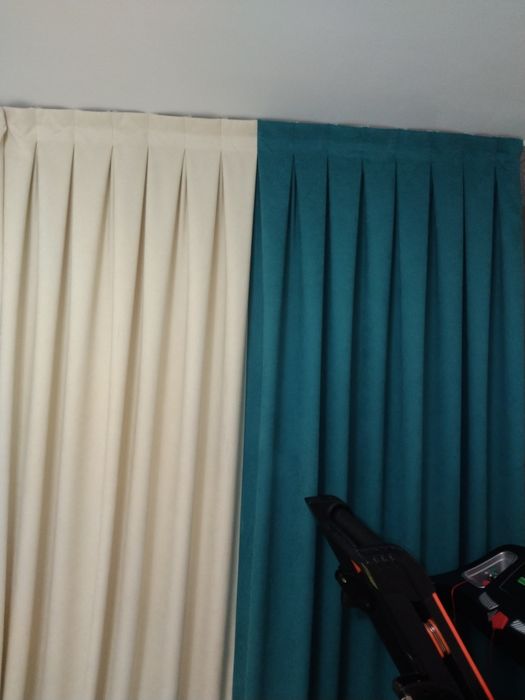 Продам шторы в зал