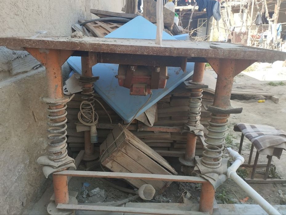 Дики камен цехи сотилади