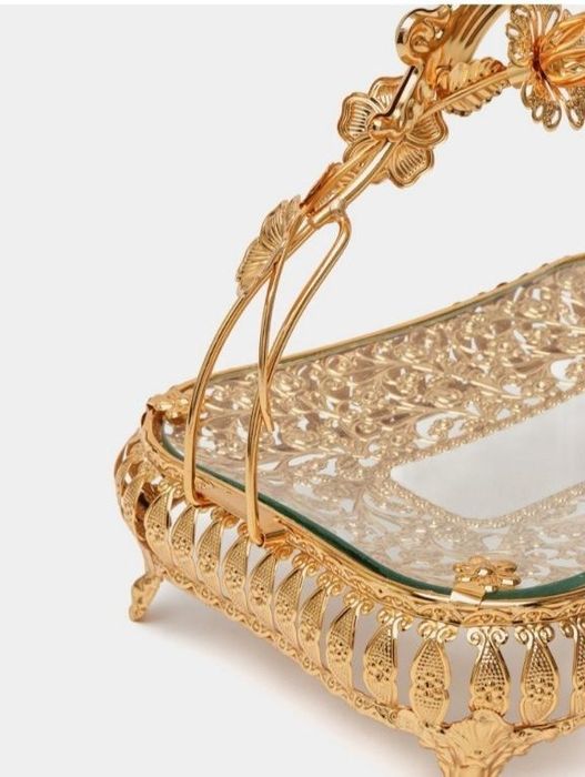 Meva shirinliklar tortlar uchun