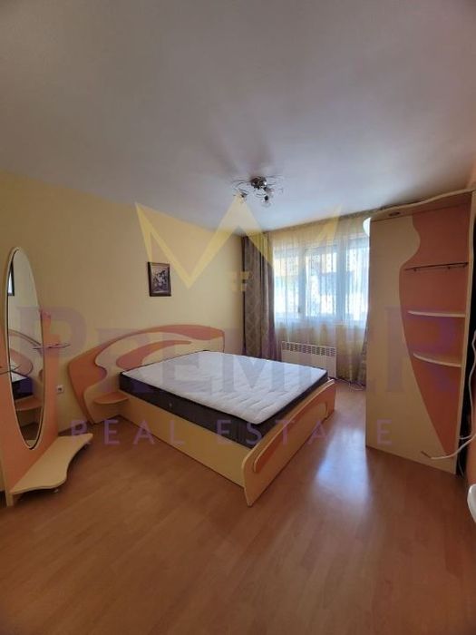 3-стаен в Варна-Лятно кино Тракия площ 65 цена 620