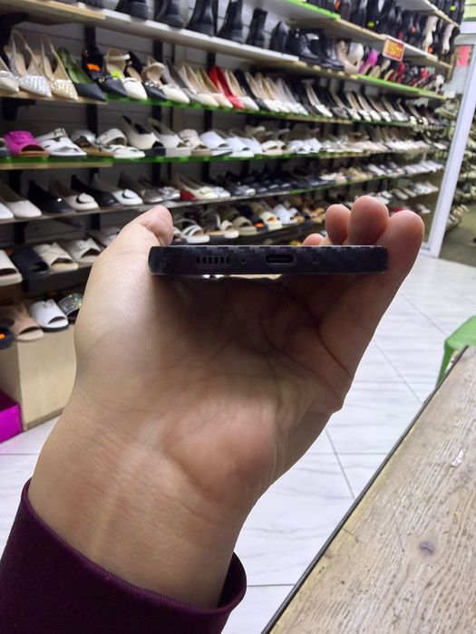 Samsung A34, Карбон