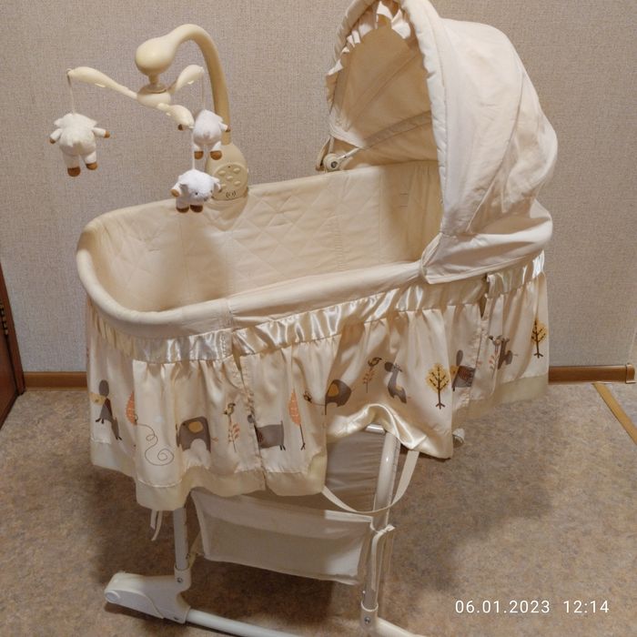 Продам люльку качалку.