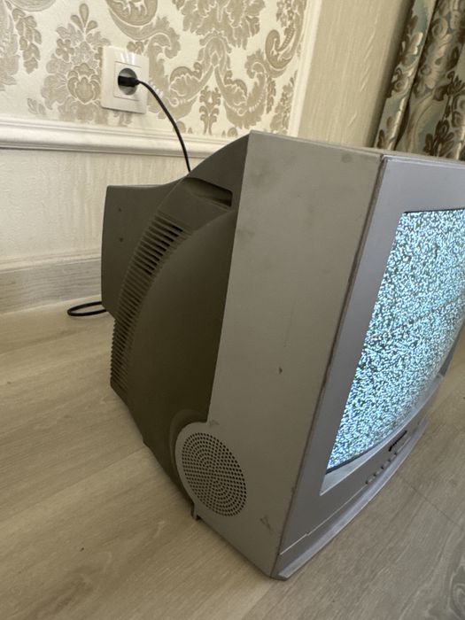 Раритетный телевизор Samsung model CS - 14F3R