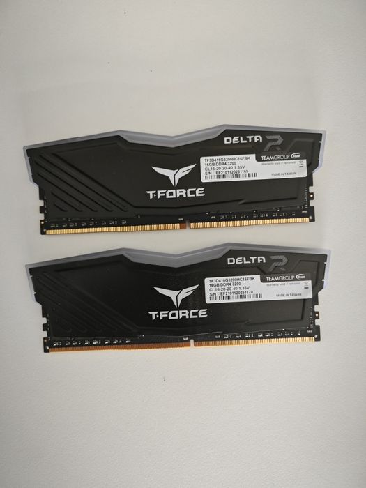 ОЗУ Team Group T-Force Delta RGB 32Gb DDR4