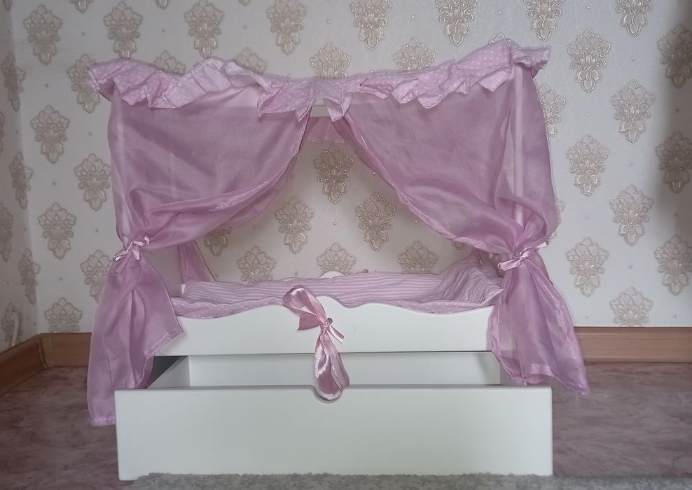 Продам детскую игрушечную кроватку