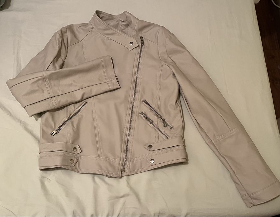 Кожено яке и бордо бомпър H&M
