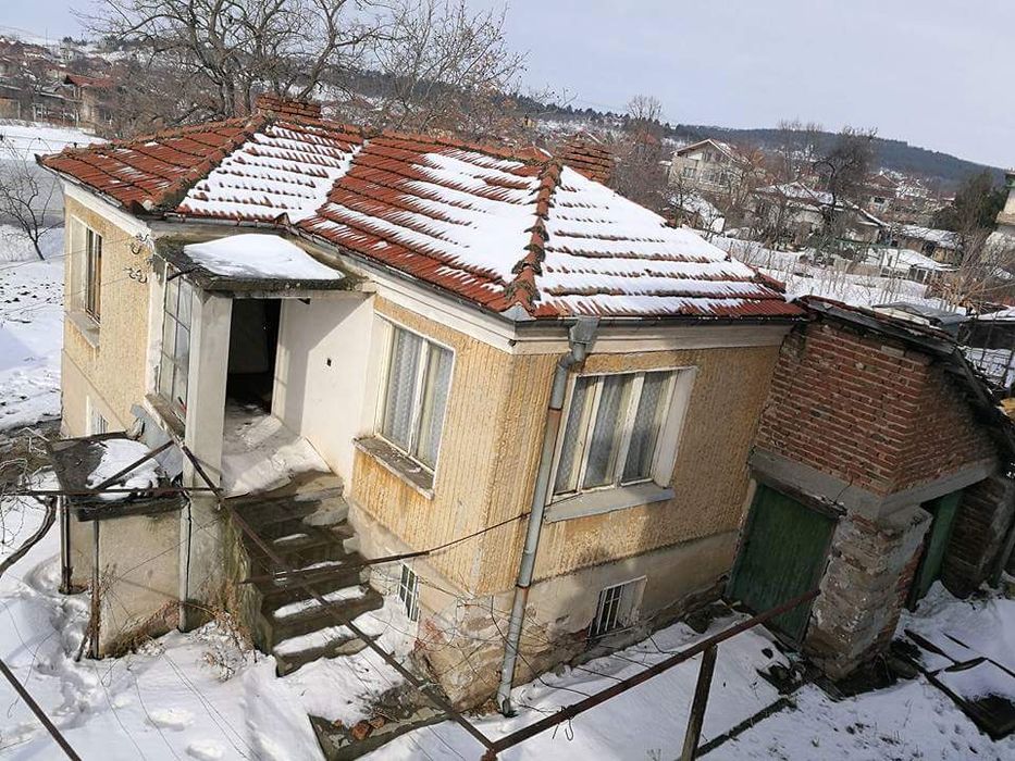 Многостайна къща в гр.Българово