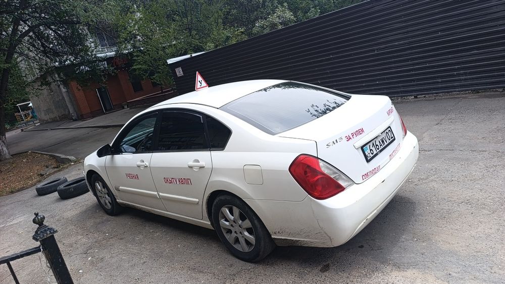 Инструктор по вождению