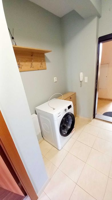 Двустаен апартамент в жк Сухата река