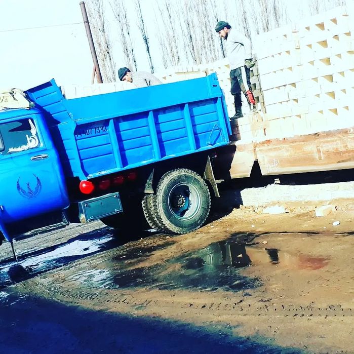 Pishkan gisht 900 som