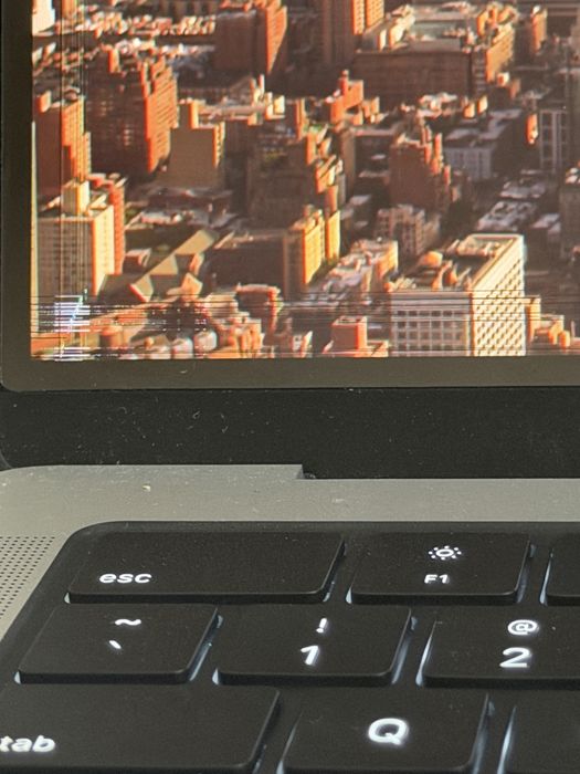 Mackbook pro m5 14 inch