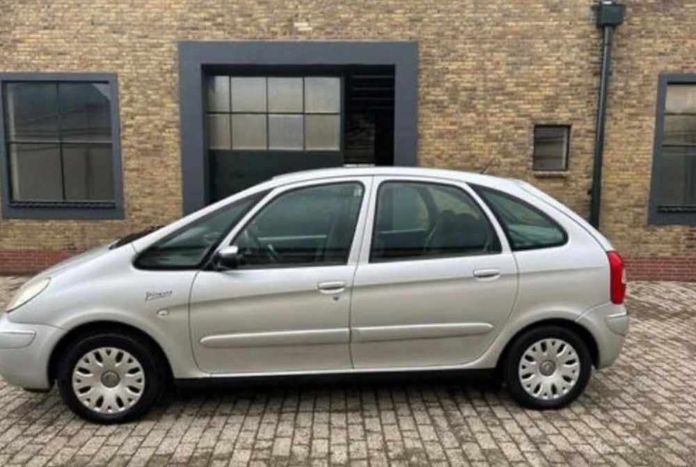 Citroen Xsara Picasso 1.6 HDI.Opel Meriva 1.7 diesel,stare foarte bună,distribuție și pompă de apă schimbate,vindem urgent.