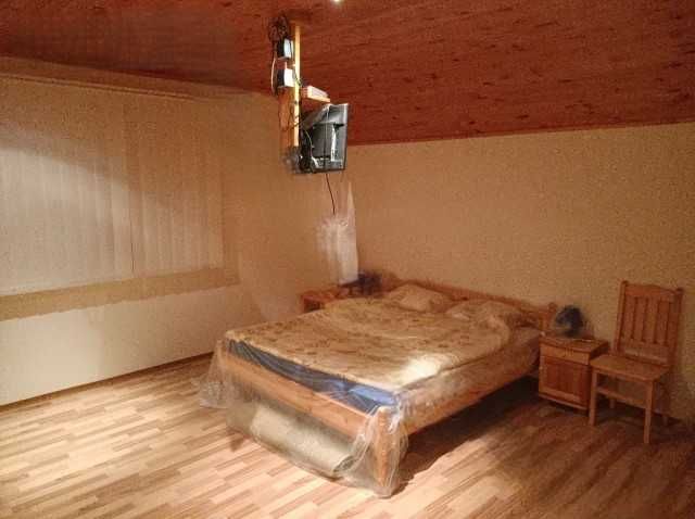 Триетажна къща в Оброчище