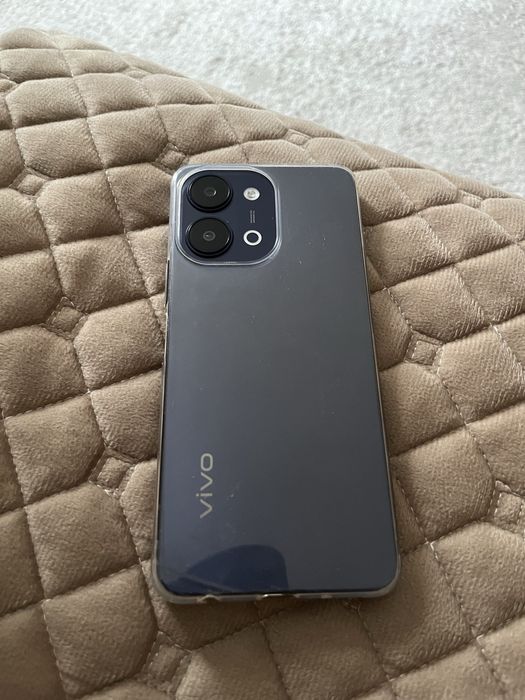 Продам телефон Vivo Y05