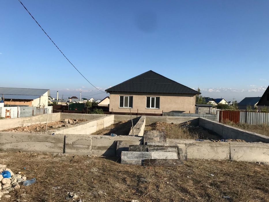 Продам участок с фундаментом