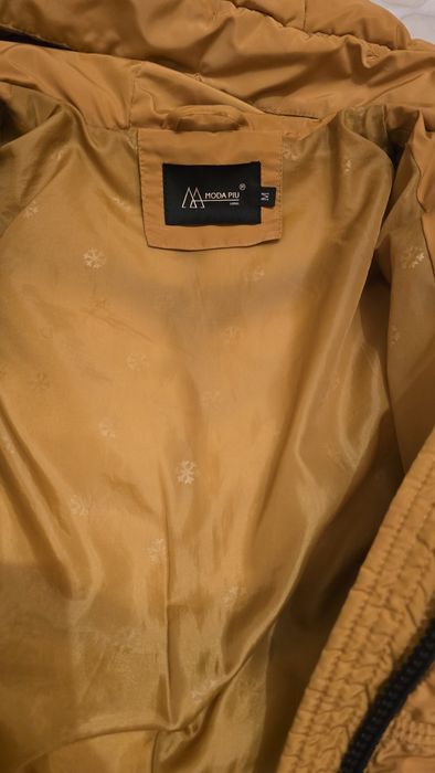 Продавам зимно  дамско яке