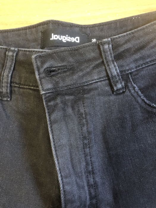 Blugi 38 Desigual nepurtati