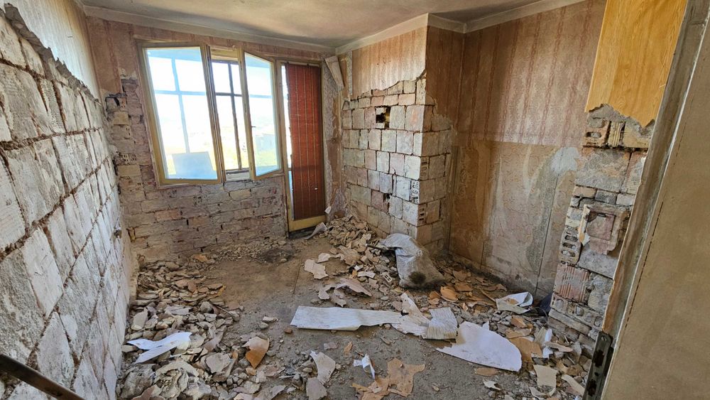 287-Продава се етаж от кооперация в кв. "Добровски“