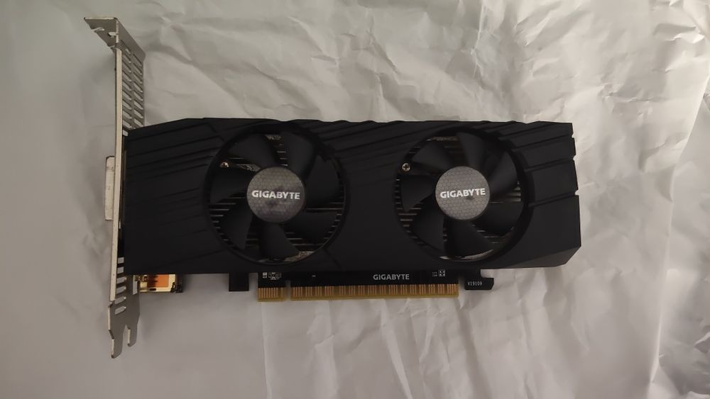 Vand placa video nvidia geforce gtx 1650 low profile