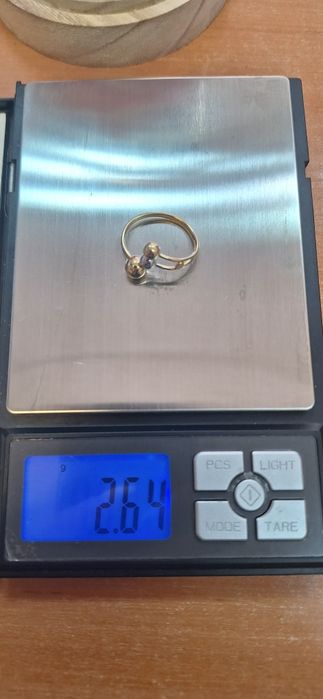 Дамски златен пръстен 14к