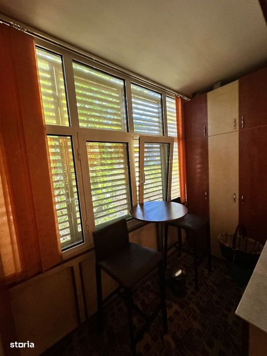 Se închiriază Apartament 2 camere nedecomandat Podul Ros bld Tutora