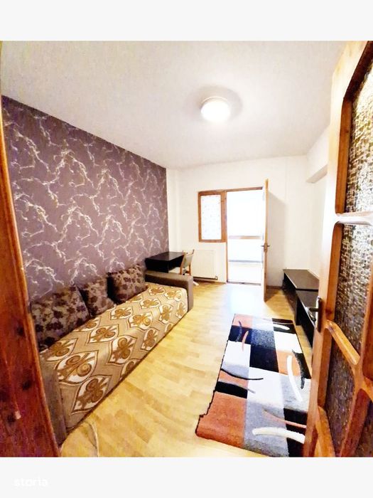 4 camere , 2 bai, etaj 1din 4, zona Unirii Sud
