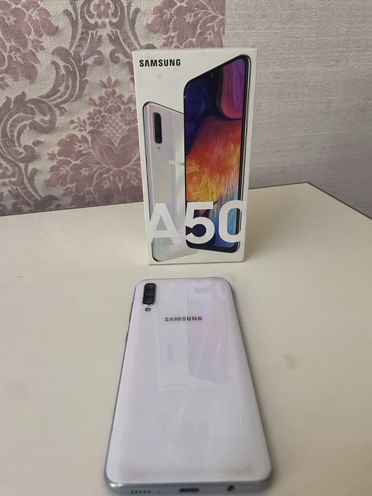 Самсунг А50 SAMSUNG 128 гб