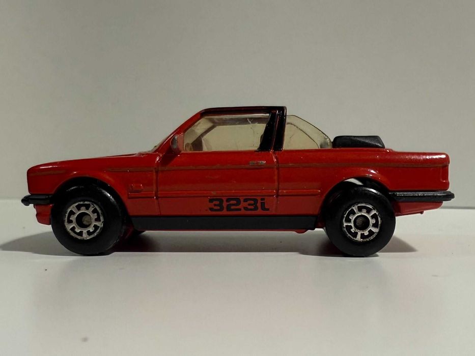 Matchbox BMW 323i Cabriolet 1:58