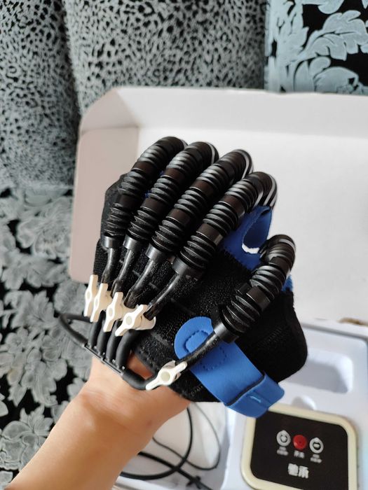 Продам массажёр для левой кисти