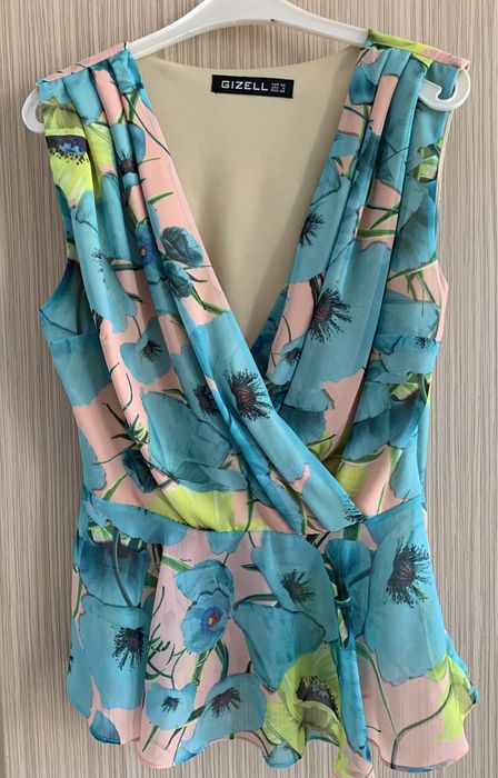 Costum de damă bluză + fustă