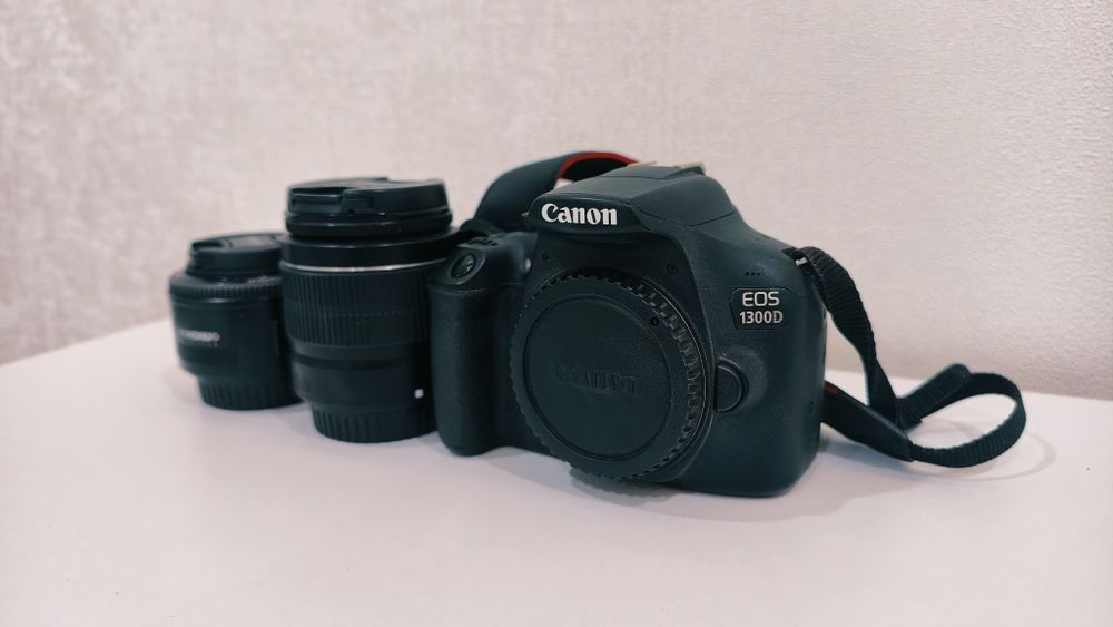 Продаю камеру Canon 1300d