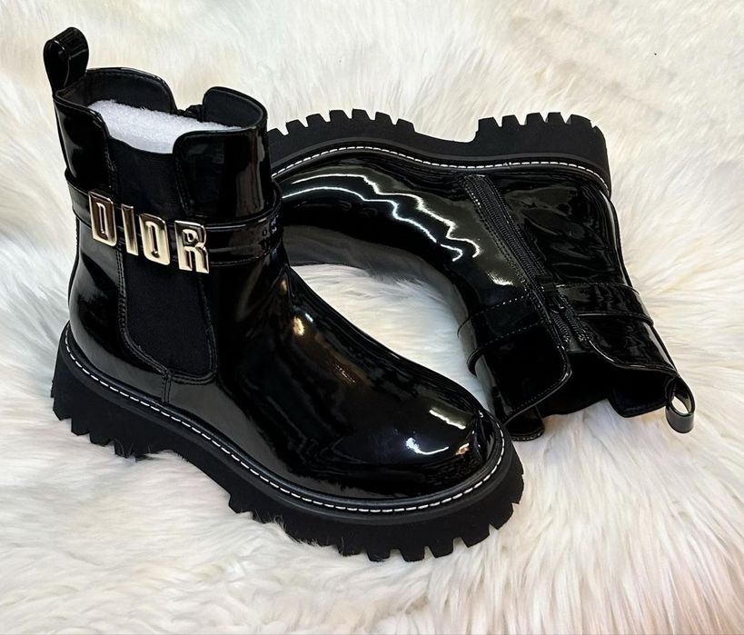 Ghete de dama imblanite, lacuite