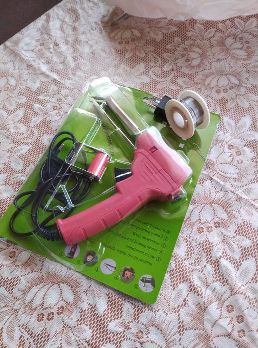 Продавам поялник