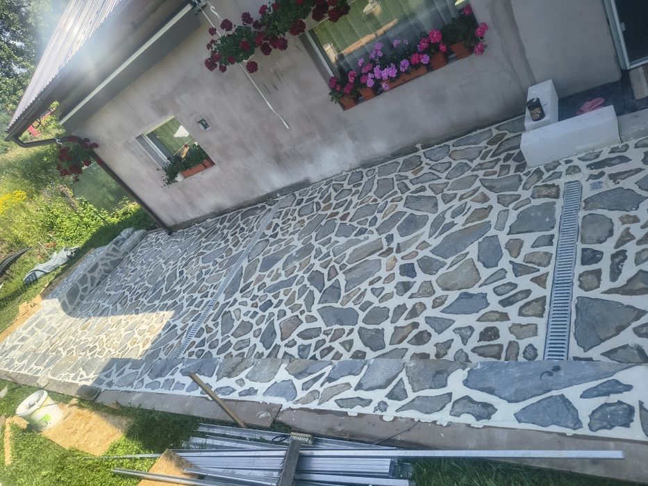 Pavaj din piatră naturală