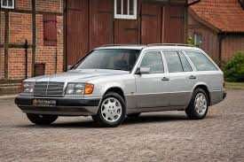 Dezmembrez Mercedes W124 250D 1991 Break