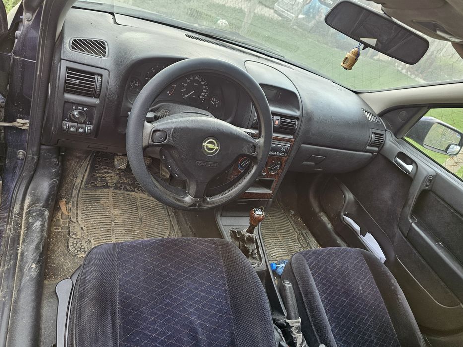 Опел  Астра 1999