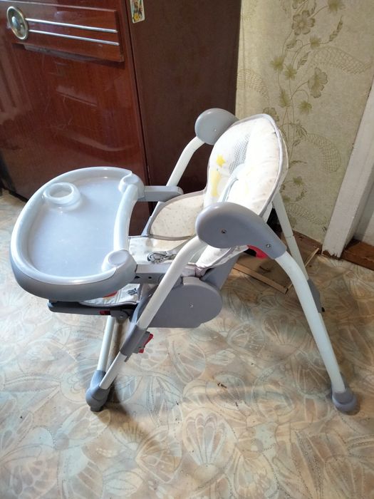 Кресло для кормления ребенка