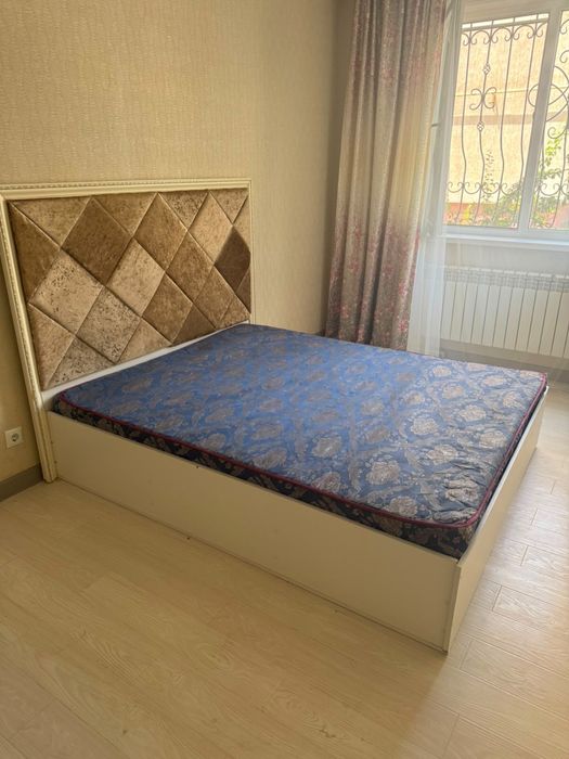 Продам Кровать Спальная