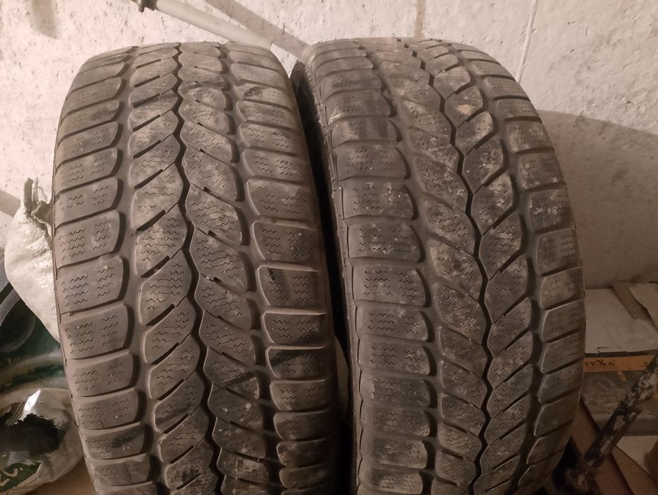Продам резину 225,55,16