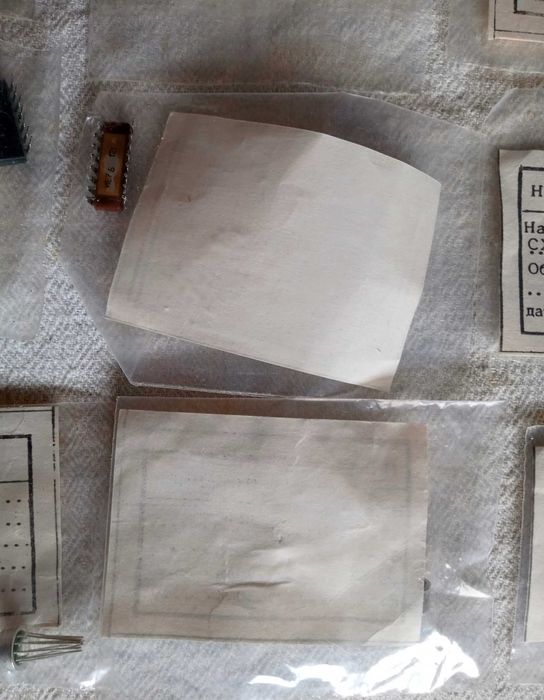 Радиочасти (микросхеми,транзистори,диоди) в опаковка.17 бр