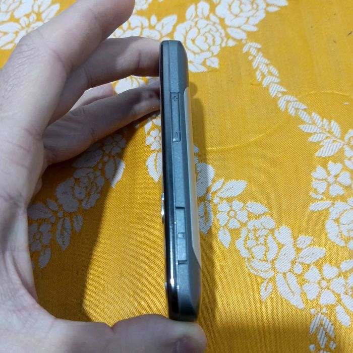 Nokia C5-00  yangi