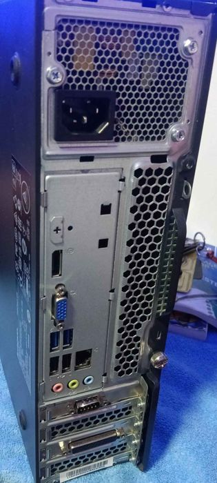 Vând calculator bun