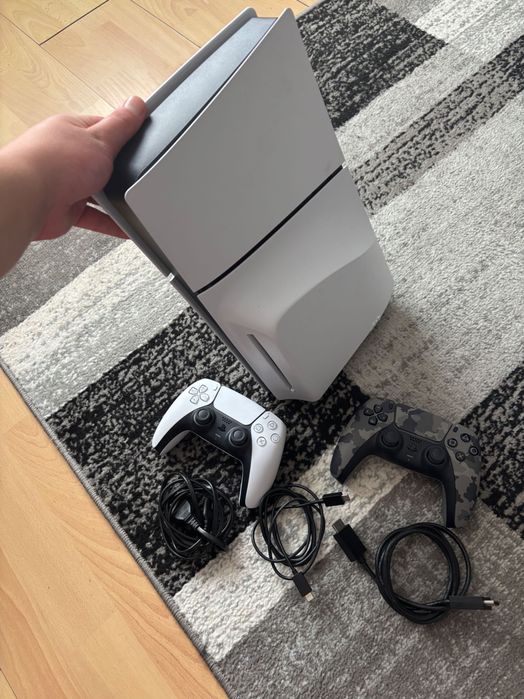 Vând ps 5 impecabil