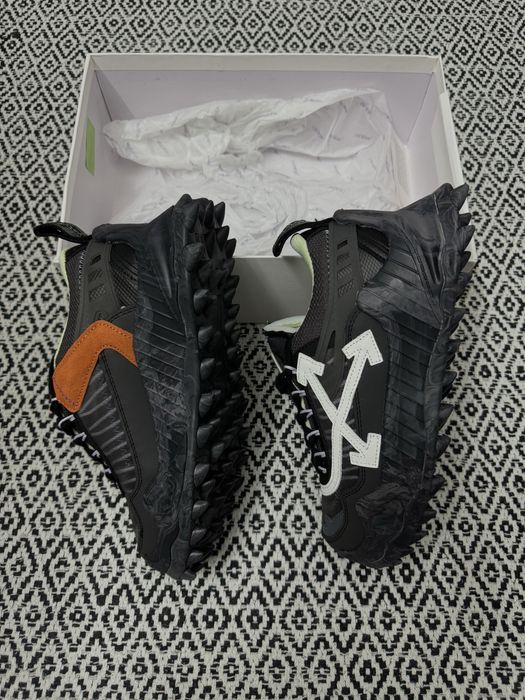 Off-White Odsy 1000