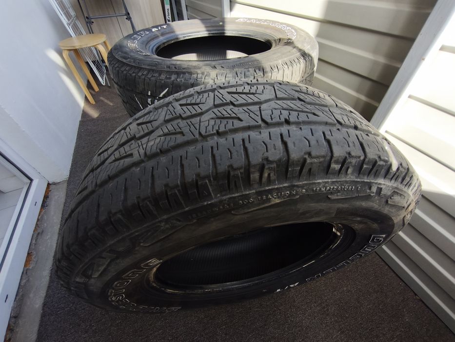 Bridgestone Dueler AT001